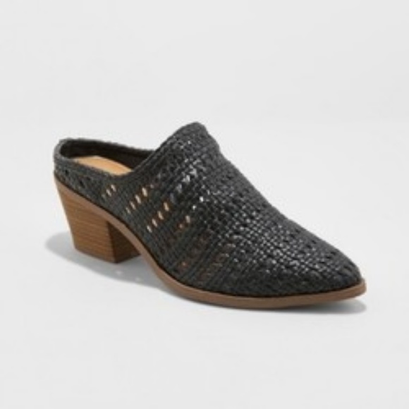 Universal Thread Shoes - Women's Kallie Woven Heeled Mules - Black